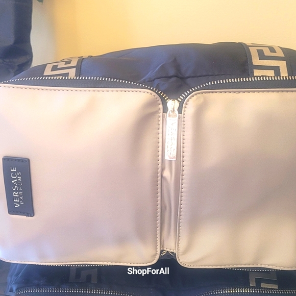 Versace - Picture 12 of 15